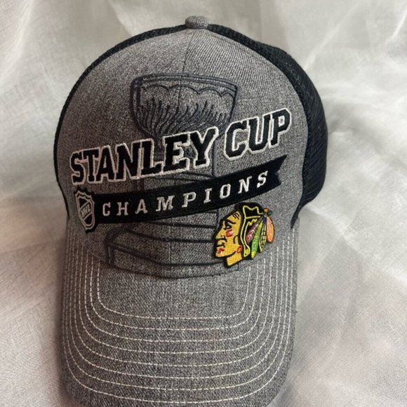 Reebok Stanley Cup Gray and Black Hat with Embroidered Logo - Picture 1 of 5